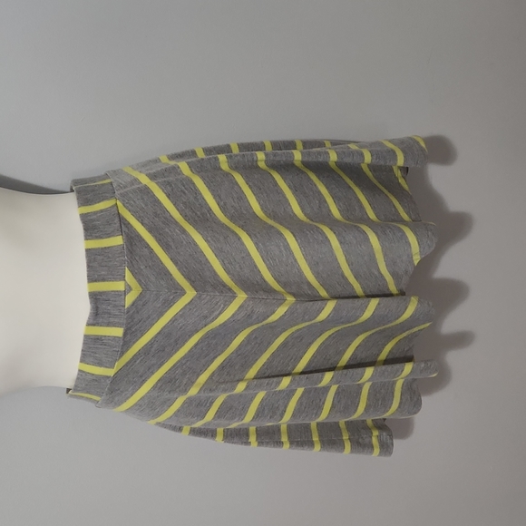 Circle skater style skirt - Picture 1 of 4